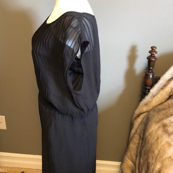 Black pleated maxi dress - Picture 4 of 5